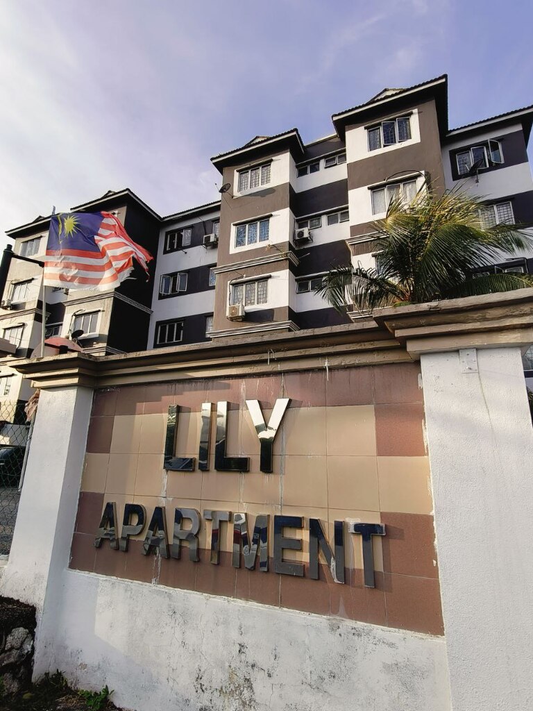 Apartment Lily Bandar Saujana Utama Berhampiran ELMINA & UITM
